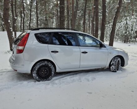 Сірий Хендай i30, об'ємом двигуна 1.6 л та пробігом 206 тис. км за 5800 $, фото 4 на Automoto.ua