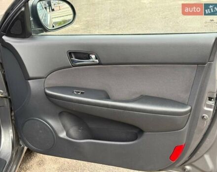 Сірий Хендай i30, об'ємом двигуна 1.6 л та пробігом 201 тис. км за 6800 $, фото 25 на Automoto.ua