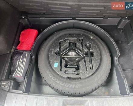 Сірий Хендай i30, об'ємом двигуна 1.4 л та пробігом 172 тис. км за 6999 $, фото 23 на Automoto.ua