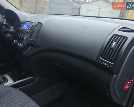 Серый Хендай i30, объемом двигателя 1.6 л и пробегом 190 тыс. км за 5697 $, фото 9 на Automoto.ua