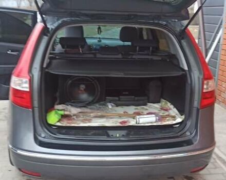 Серый Хендай i30, объемом двигателя 1.58 л и пробегом 230 тыс. км за 5700 $, фото 9 на Automoto.ua