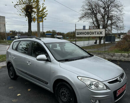 Серый Хендай i30, объемом двигателя 1.6 л и пробегом 189 тыс. км за 5999 $, фото 1 на Automoto.ua