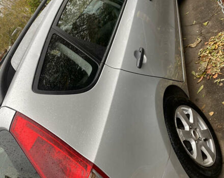 Серый Хендай i30, объемом двигателя 1.58 л и пробегом 189 тыс. км за 5600 $, фото 3 на Automoto.ua