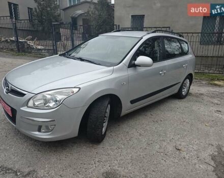 Серый Хендай i30, объемом двигателя 1.6 л и пробегом 190 тыс. км за 5697 $, фото 2 на Automoto.ua