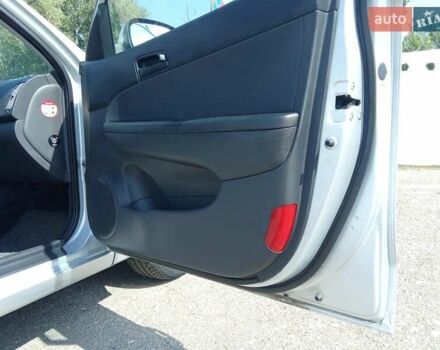 Серый Хендай i30, объемом двигателя 1.6 л и пробегом 211 тыс. км за 5800 $, фото 17 на Automoto.ua