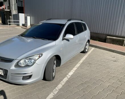 Серый Хендай i30, объемом двигателя 1.4 л и пробегом 200 тыс. км за 6200 $, фото 1 на Automoto.ua
