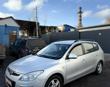 Серый Хендай i30, объемом двигателя 1.6 л и пробегом 191 тыс. км за 5900 $, фото 21 на Automoto.ua