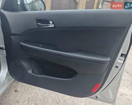 Серый Хендай i30, объемом двигателя 1.6 л и пробегом 190 тыс. км за 5697 $, фото 10 на Automoto.ua