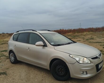 Серый Хендай i30, объемом двигателя 0 л и пробегом 280 тыс. км за 3100 $, фото 3 на Automoto.ua