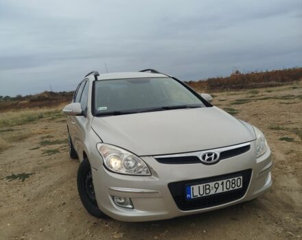 Серый Хендай i30, объемом двигателя 0 л и пробегом 280 тыс. км за 3100 $, фото 2 на Automoto.ua
