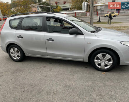 Сірий Хендай i30, об'ємом двигуна 1.4 л та пробігом 270 тис. км за 5800 $, фото 10 на Automoto.ua