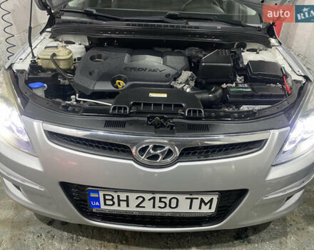 Серый Хендай i30, объемом двигателя 1.58 л и пробегом 189 тыс. км за 5600 $, фото 1 на Automoto.ua