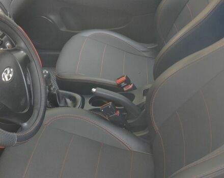 Серый Хендай i30, объемом двигателя 1.4 л и пробегом 235 тыс. км за 6100 $, фото 1 на Automoto.ua