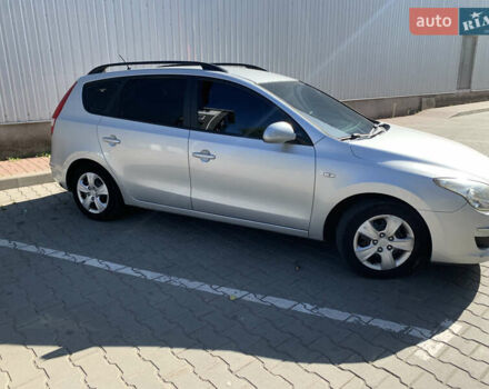 Серый Хендай i30, объемом двигателя 1.4 л и пробегом 200 тыс. км за 6250 $, фото 2 на Automoto.ua