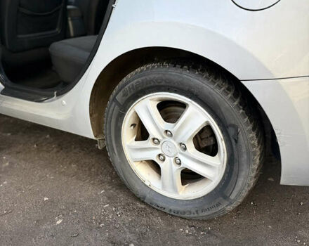 Серый Хендай i30, объемом двигателя 1.6 л и пробегом 191 тыс. км за 5900 $, фото 19 на Automoto.ua