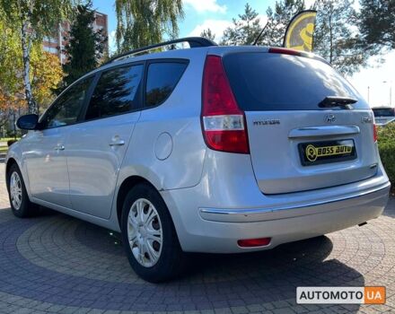 Серый Хендай i30, объемом двигателя 1.6 л и пробегом 305 тыс. км за 6800 $, фото 4 на Automoto.ua