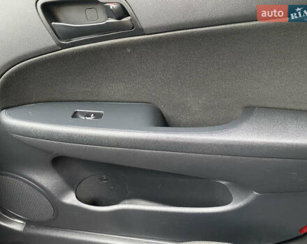 Серый Хендай i30, объемом двигателя 1.58 л и пробегом 189 тыс. км за 5600 $, фото 11 на Automoto.ua