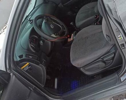 Серый Хендай i30, объемом двигателя 1.58 л и пробегом 230 тыс. км за 5700 $, фото 14 на Automoto.ua