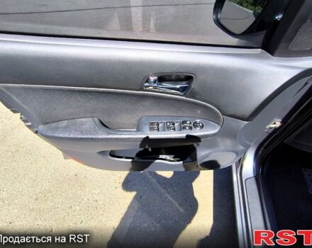 Сірий Хендай i30, об'ємом двигуна 1.6 л та пробігом 213 тис. км за 6500 $, фото 8 на Automoto.ua