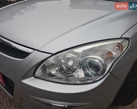 Серый Хендай i30, объемом двигателя 1.6 л и пробегом 190 тыс. км за 5697 $, фото 3 на Automoto.ua