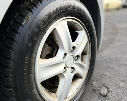 Серый Хендай i30, объемом двигателя 1.6 л и пробегом 191 тыс. км за 5900 $, фото 5 на Automoto.ua