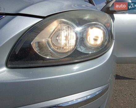 Серый Хендай i30, объемом двигателя 1.6 л и пробегом 211 тыс. км за 5800 $, фото 1 на Automoto.ua