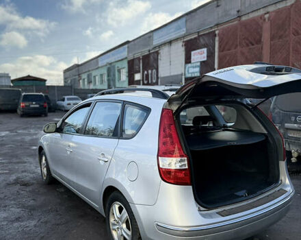 Серый Хендай i30, объемом двигателя 1.6 л и пробегом 191 тыс. км за 5900 $, фото 17 на Automoto.ua