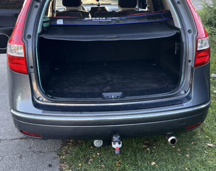 Серый Хендай i30, объемом двигателя 1.4 л и пробегом 221 тыс. км за 7200 $, фото 7 на Automoto.ua