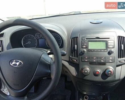 Серый Хендай i30, объемом двигателя 1.6 л и пробегом 211 тыс. км за 5800 $, фото 21 на Automoto.ua