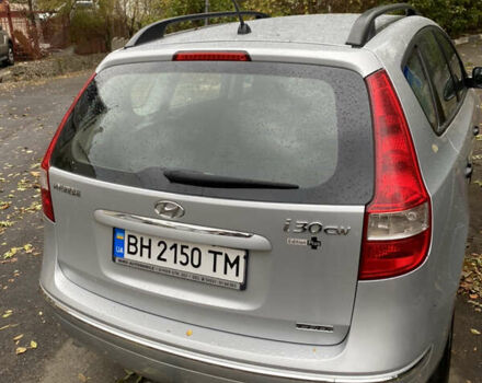 Серый Хендай i30, объемом двигателя 1.58 л и пробегом 189 тыс. км за 5600 $, фото 2 на Automoto.ua