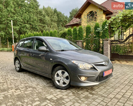 Сірий Хендай i30, об'ємом двигуна 1.6 л та пробігом 222 тис. км за 5100 $, фото 2 на Automoto.ua