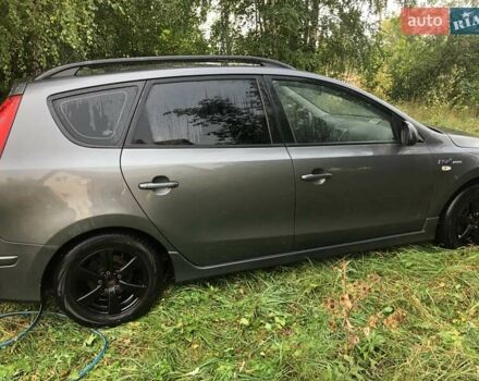 Серый Хендай i30, объемом двигателя 1.58 л и пробегом 263 тыс. км за 5400 $, фото 5 на Automoto.ua