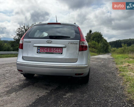 Серый Хендай i30, объемом двигателя 1.4 л и пробегом 260 тыс. км за 5500 $, фото 14 на Automoto.ua