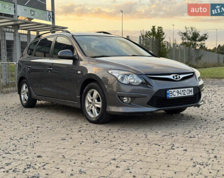 Серый Хендай i30, объемом двигателя 1.58 л и пробегом 260 тыс. км за 6600 $, фото 1 на Automoto.ua
