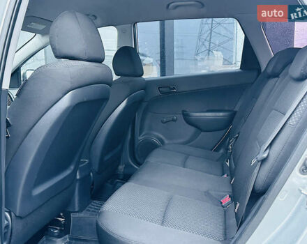 Серый Хендай i30, объемом двигателя 1.6 л и пробегом 265 тыс. км за 6999 $, фото 17 на Automoto.ua