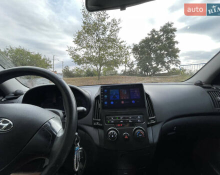 Серый Хендай i30, объемом двигателя 1.58 л и пробегом 270 тыс. км за 6499 $, фото 6 на Automoto.ua