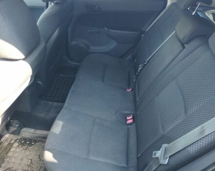 Серый Хендай i30, объемом двигателя 0 л и пробегом 275 тыс. км за 5300 $, фото 7 на Automoto.ua