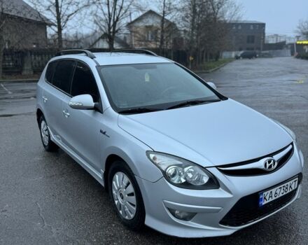 Сірий Хендай i30, об'ємом двигуна 1.6 л та пробігом 223 тис. км за 5350 $, фото 2 на Automoto.ua