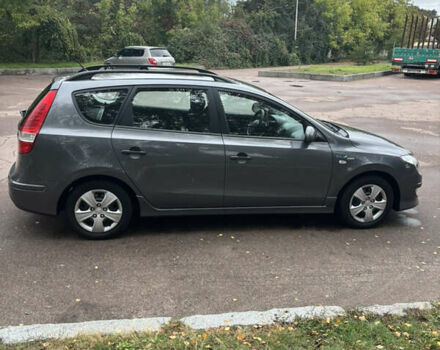 Серый Хендай i30, объемом двигателя 1.4 л и пробегом 189 тыс. км за 6750 $, фото 2 на Automoto.ua