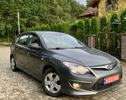 Сірий Хендай i30, об'ємом двигуна 1.6 л та пробігом 222 тис. км за 5100 $, фото 3 на Automoto.ua