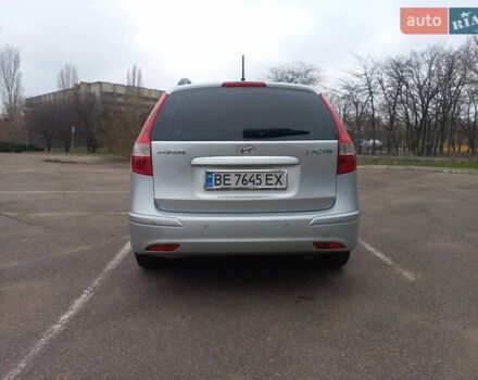 Серый Хендай i30, объемом двигателя 1.59 л и пробегом 250 тыс. км за 7200 $, фото 2 на Automoto.ua