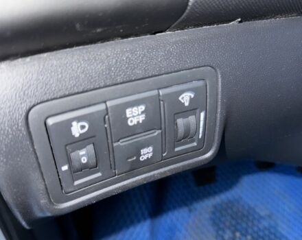 Сірий Хендай i30, об'ємом двигуна 1.6 л та пробігом 223 тис. км за 5350 $, фото 13 на Automoto.ua