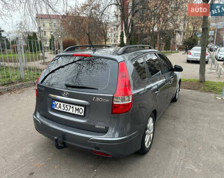 Сірий Хендай i30, об'ємом двигуна 1.58 л та пробігом 230 тис. км за 3450 $, фото 3 на Automoto.ua