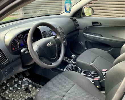 Сірий Хендай i30, об'ємом двигуна 1.6 л та пробігом 222 тис. км за 5100 $, фото 14 на Automoto.ua