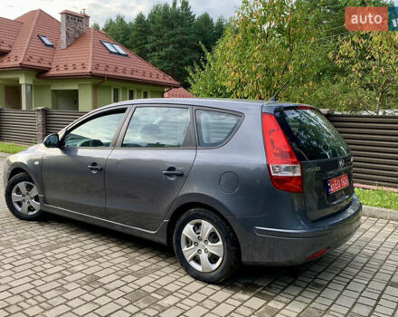 Сірий Хендай i30, об'ємом двигуна 1.6 л та пробігом 222 тис. км за 5100 $, фото 11 на Automoto.ua