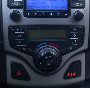 Сірий Хендай i30, об'ємом двигуна 1.6 л та пробігом 350 тис. км за 6800 $, фото 5 на Automoto.ua