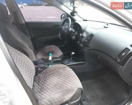 Серый Хендай i30, объемом двигателя 1.59 л и пробегом 250 тыс. км за 7200 $, фото 8 на Automoto.ua