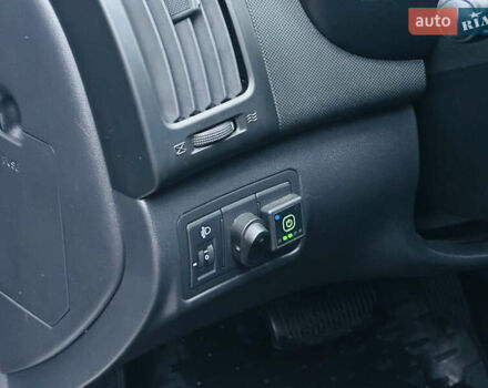 Серый Хендай i30, объемом двигателя 1.6 л и пробегом 265 тыс. км за 6999 $, фото 32 на Automoto.ua