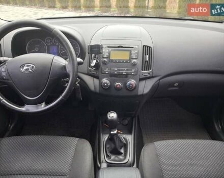 Серый Хендай i30, объемом двигателя 1.58 л и пробегом 264 тыс. км за 5700 $, фото 14 на Automoto.ua