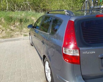 Серый Хендай i30, объемом двигателя 1.6 л и пробегом 251 тыс. км за 6500 $, фото 5 на Automoto.ua